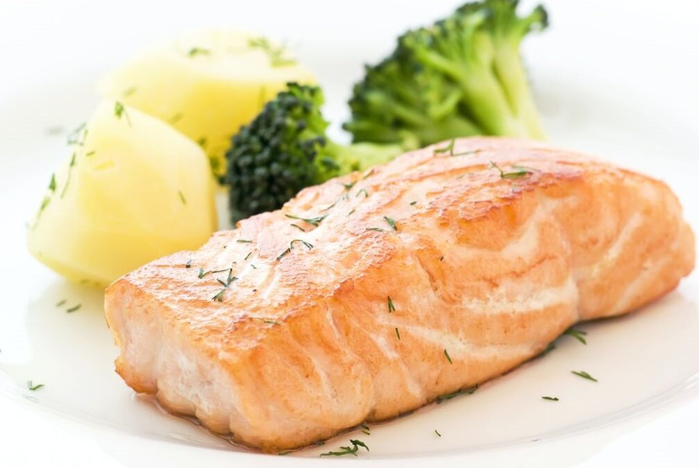 Un filet de poisson cuit au bain-marie convient au jour du poisson du régime à 6 pétales. 