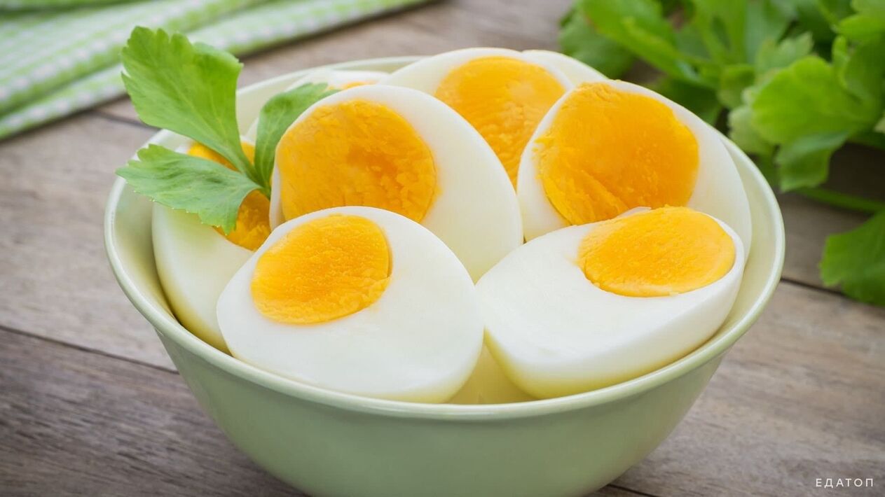 Des œufs pour le petit déjeuner
