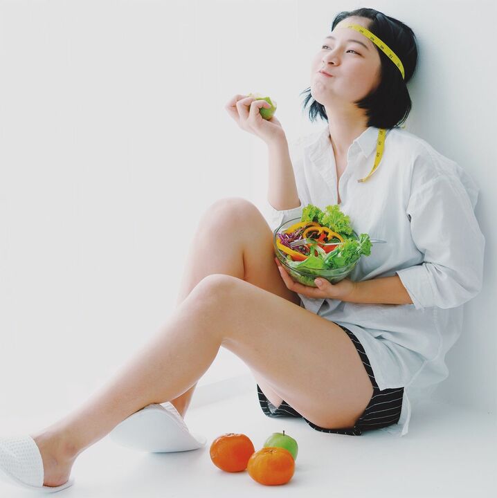 plat de salade de légumes frais minceur régime japonais